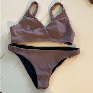 Lululemon purple ribbed bathing suit
